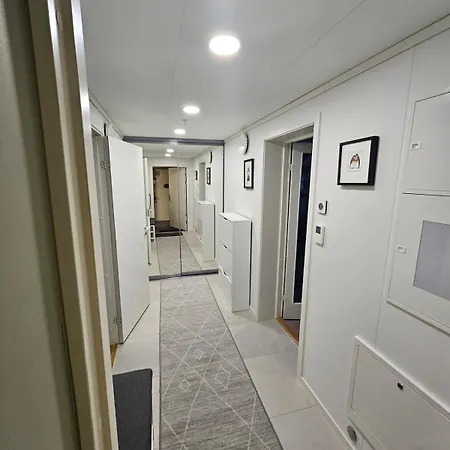 New Modern With Garage Apartmán Svolvær