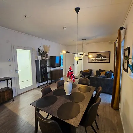 Apartmán New Modern With Garage